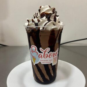 milkshake com chantilly de 500 ml